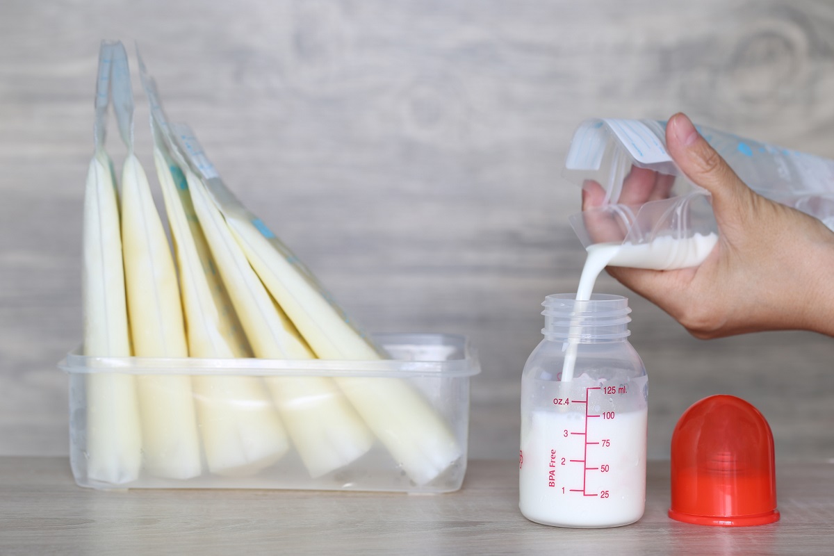 Stockage, congélation et utilisation ultérieure du lait maternel exprimé